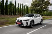 Król miejskiej dżungli - Lexus UX widziany przez TOM’S