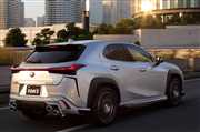 Król miejskiej dżungli - Lexus UX widziany przez TOM’S