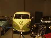 Zabytkowe auta w sercu Poznania