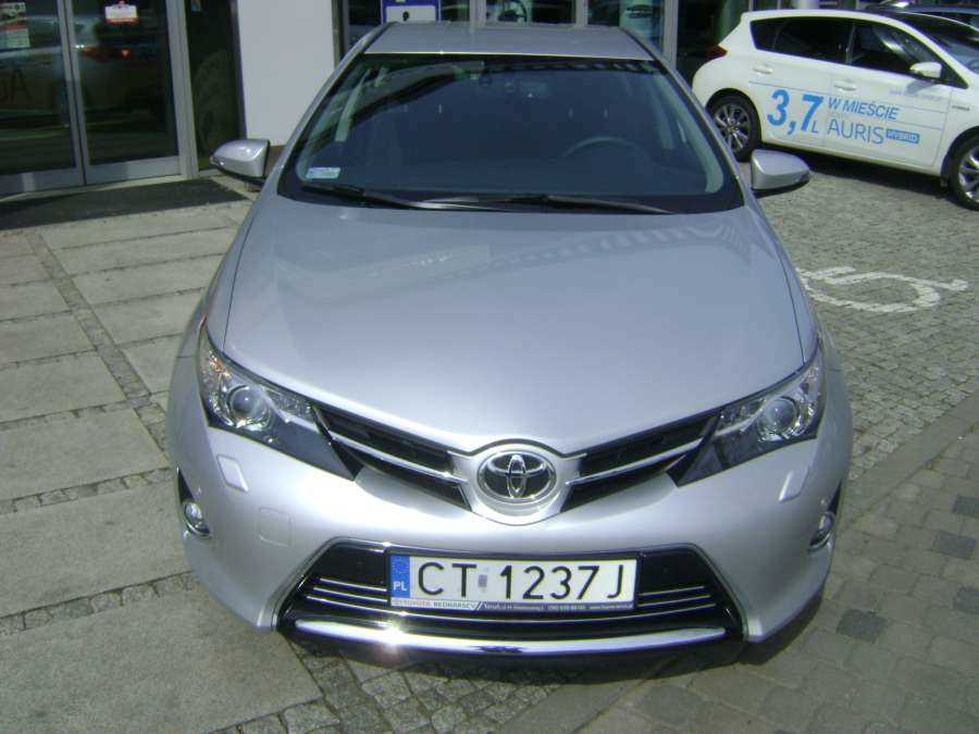Toyota Auris 1.6 Prestige Benzyna, 2012 r. autoranking.pl