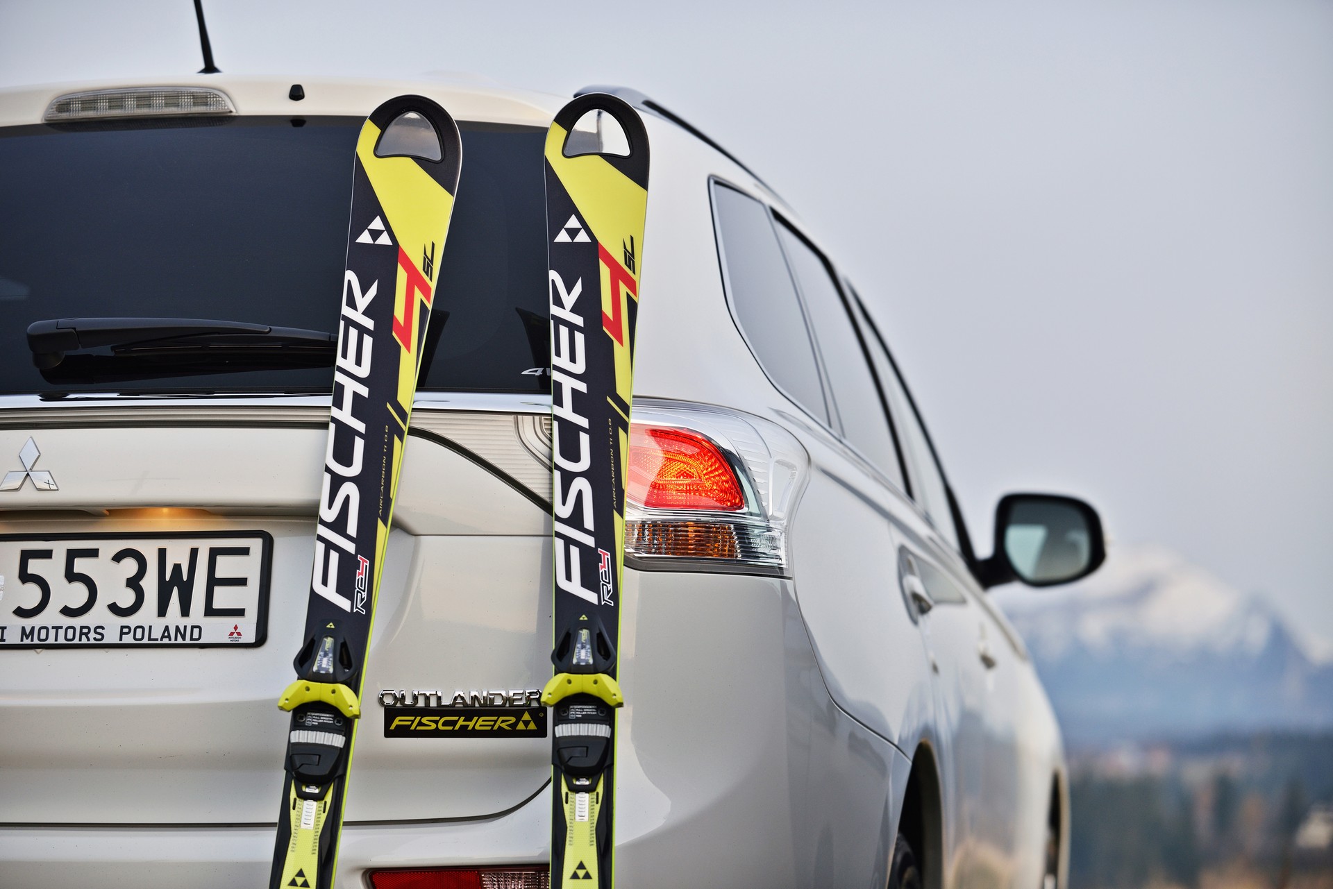 Limitowany Mitsubishi Outlander dla narciarzy autoranking.pl