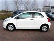 Toyota Yaris 1.0 Terra Benzyna, 2006 r.