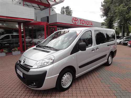 Toyota ProAce 2.0 D4D Active, 9-osobowy Diesel, 2013 r.